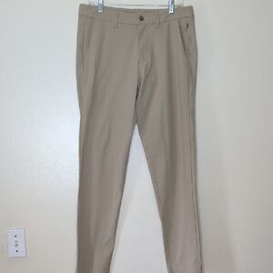 Lululemon Men's Commission Pant Classic fit Warpstreme khakis size 32